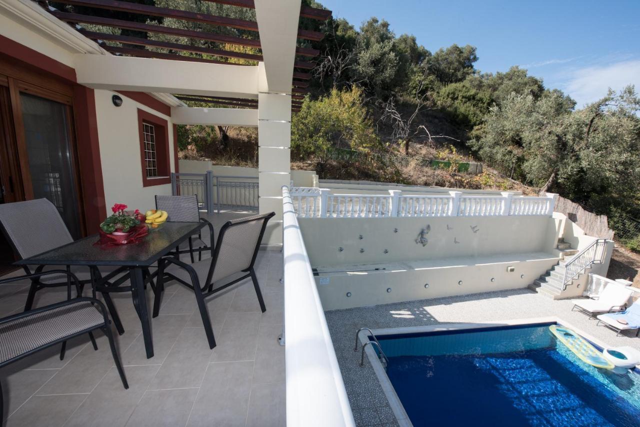Gallis Villa Pefkias Exterior photo